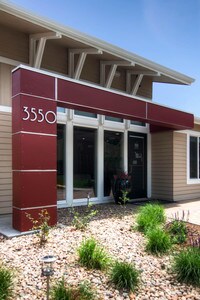 Building Photo - Advenir At Bear Valley Apartamentos in Denver, Colorado