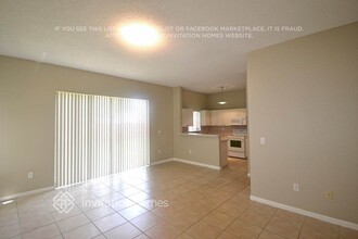 13711 N Garden Cove Cir in Davie, FL - Building Photo - Building Photo