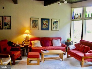 51 Clover Ln in Princeton, NJ - Building Photo - Building Photo