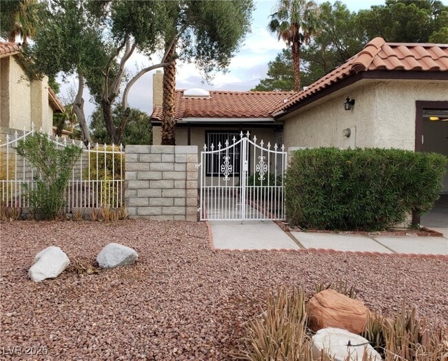 2524 Sidonia Ave in Las Vegas, NV - Building Photo - Building Photo