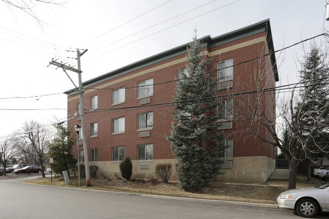 Liberty Village in Elmhurst, IL - Building Photo - Building Photo