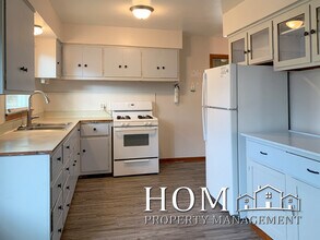 335 Dolph Rd in Mankato, MN - Building Photo - Building Photo