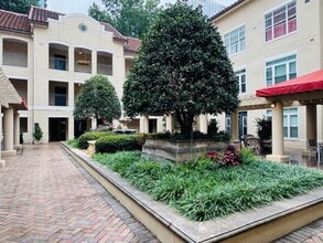 955 Juniper St NE in Atlanta, GA - Building Photo - Building Photo