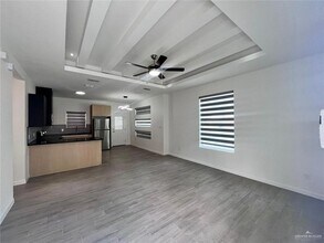 3904 Ventura Ave, Unit 3 in McAllen, TX - Building Photo - Building Photo