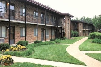 Springwood in St. Louis, MO - Building Photo - Building Photo