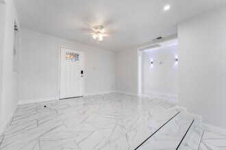 2104 Santa Rita Dr in Las Vegas, NV - Building Photo - Building Photo