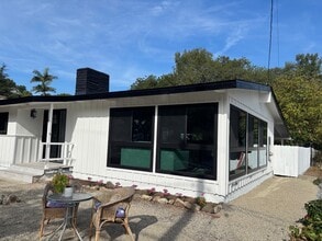 19 Gaucho Dr in Rolling Hills Estates, CA - Foto de edificio - Building Photo