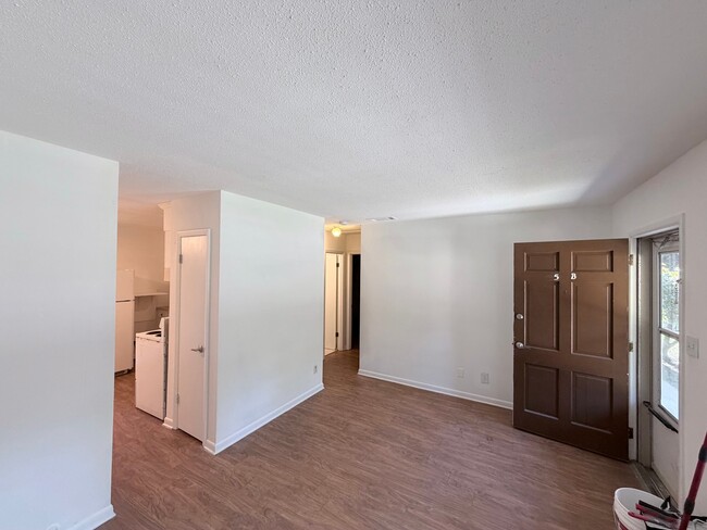 538 Royce St, Unit 6C