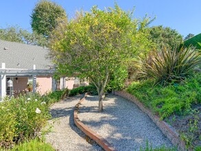 3975 S Orange Dr in Los Angeles, CA - Building Photo - Building Photo