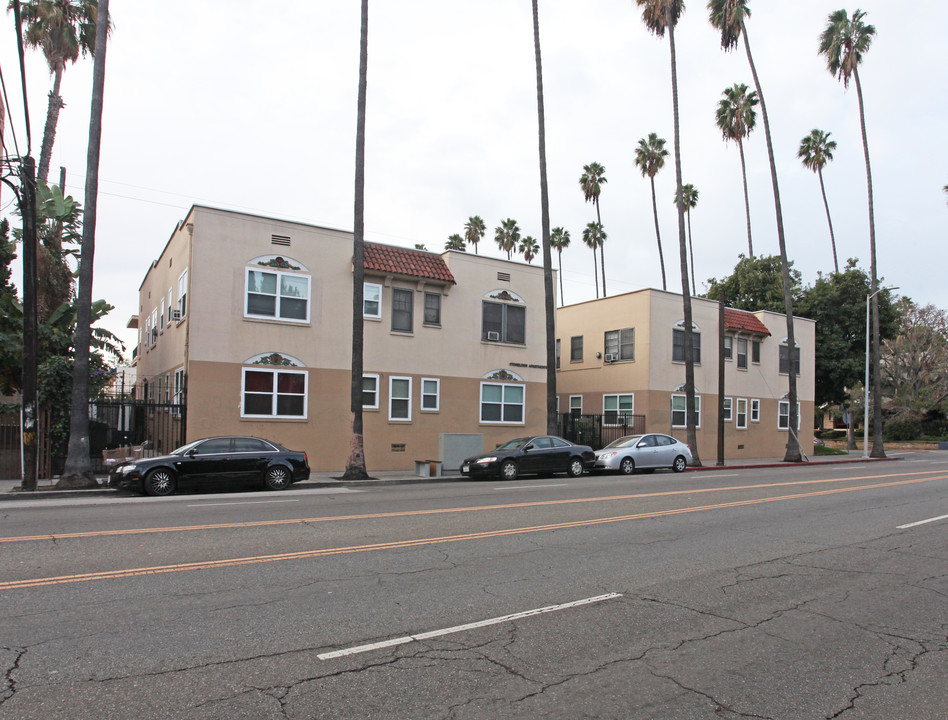 Stoneleigh Apartments in Los Angeles, CA - Building Photo