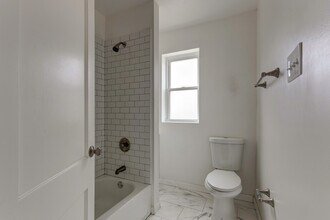 4019 Dover Pl, Unit 2nd floor in St. Louis, MO - Building Photo - Building Photo