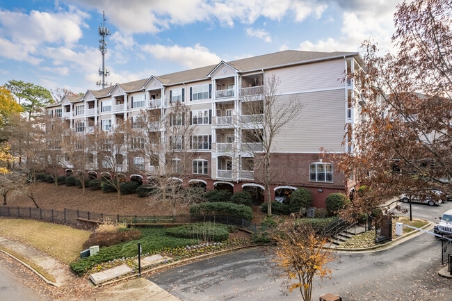 Terraces of Dunwoody in Dunwoody, GA - Building Photo - Building Photo