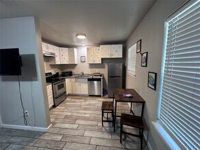 901 Parmer Ave in Killeen, TX - Building Photo - Building Photo