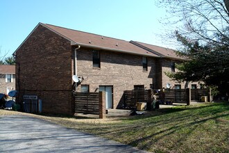 Stratford Apartments in Cleveland, TN - Building Photo - Building Photo