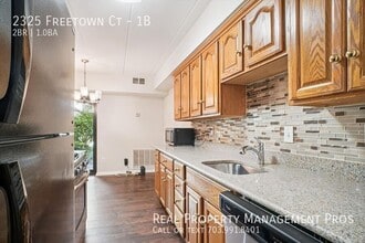 2325 Freetown Ct in Reston, VA - Building Photo - Building Photo