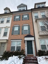 23910 Catawba Hill Dr in Clarksburg, MD - Building Photo - Building Photo