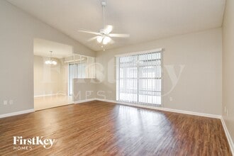 4071 Forecast Dr in Brandon, FL - Foto de edificio - Building Photo