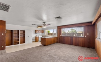 400 E Belle Terrace in Bakersfield, CA - Building Photo - Building Photo