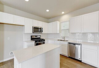 17900 Papaveri Wy in Pflugerville, TX - Building Photo - Building Photo