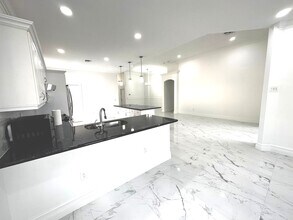 10667 Oak Bend Way in Wellington, FL - Building Photo - Building Photo
