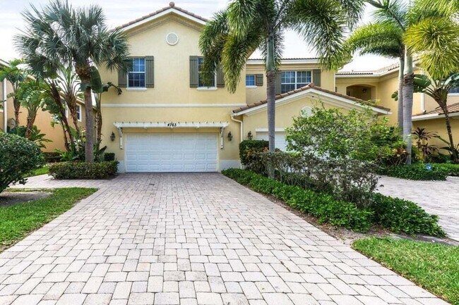 4763 Cadiz Cir in Palm Beach Gardens, FL - Building Photo - Building Photo