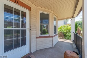46 Union Ave in Maplewood, NJ - Building Photo - Building Photo