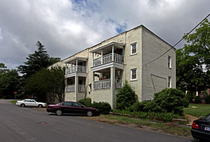 411 N Laurel Ave Apartments