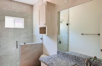 1102 Sugar Gdn Dr in Pharr, TX - Building Photo - Building Photo