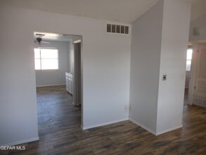 2109 Lake Omega St in El Paso, TX - Building Photo - Building Photo