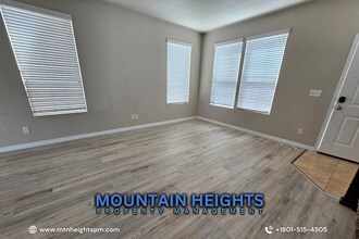 1554 Kinloch Way in West Valley City, UT - Foto de edificio - Building Photo