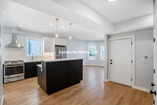 28 Highgate St, Unit 9 in Boston, MA - Building Photo