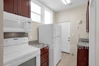 916 Marin St in Vallejo, CA - Building Photo - Building Photo