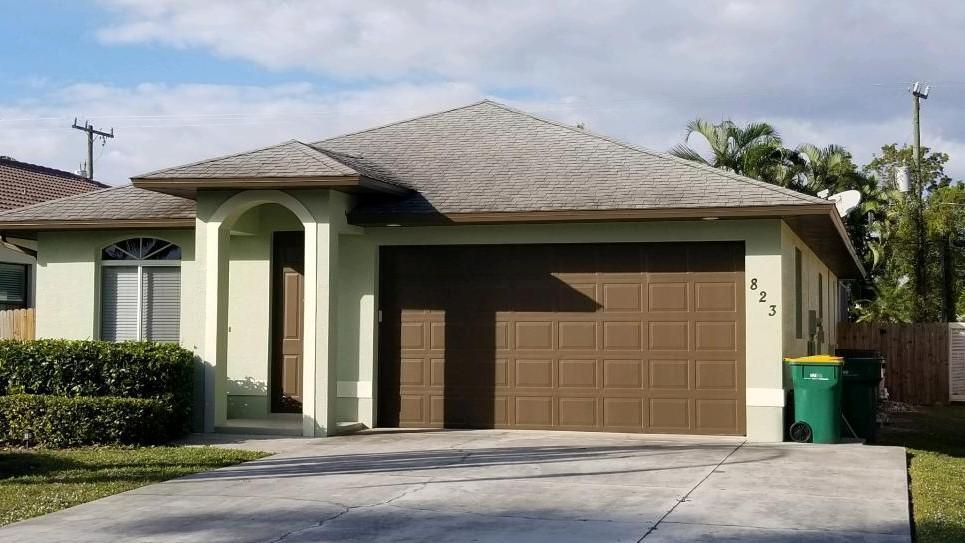 823 104th Ave N in Naples, FL - Building Photo