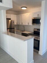 199 E McNab Rd in Pompano Beach, FL - Building Photo - Building Photo