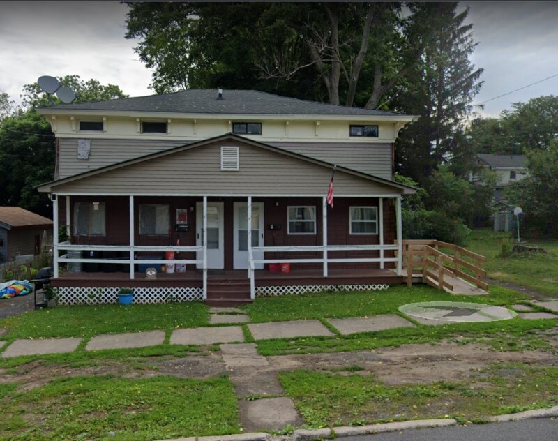 11 N 4th St in Fulton, NY - Building Photo