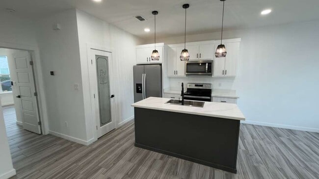 702 W Seminole Ave in Pharr, TX - Building Photo - Building Photo