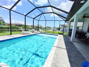 1011 SW 15th Pl in Cape Coral, FL - Building Photo - Building Photo