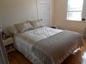 63 Fairbanks St, Unit 2 in Boston, MA - Building Photo - Building Photo