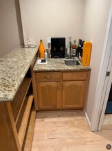 8550 Holloway Dr in West Hollywood, CA - Building Photo - Building Photo
