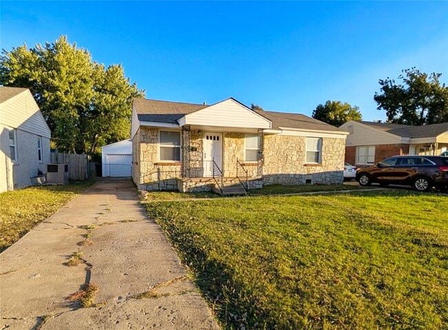 221 E Myrtle Dr in Midwest City, OK - Building Photo - Building Photo