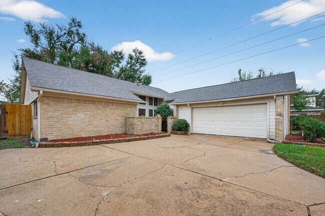 6102 Crakston St in Houston, TX - Building Photo - Building Photo