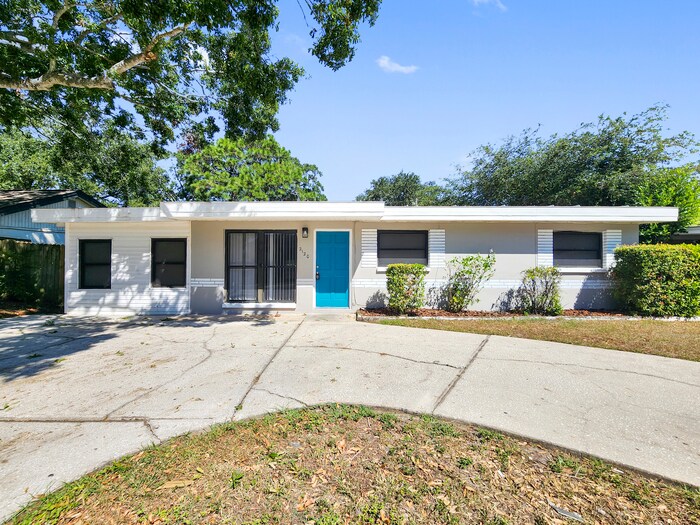 2120 Catalina Dr in Clearwater, FL - Building Photo