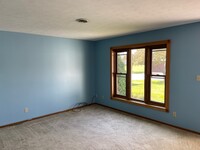 132 Royal Crest Dr, Unit F in Seville, OH - Building Photo - Building Photo