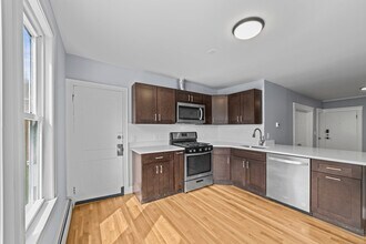 516 Washington St in Boston, MA - Building Photo - Building Photo