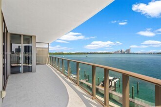 1135 103rd St in Bay Harbor Islands, FL - Building Photo - Building Photo