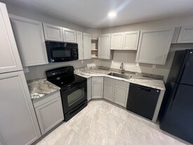 34 E Ave A, Unit 3 in Melbourne, FL - Building Photo