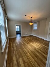 5108 Silver St, Unit 2 in Cincinnati, OH - Foto de edificio - Building Photo