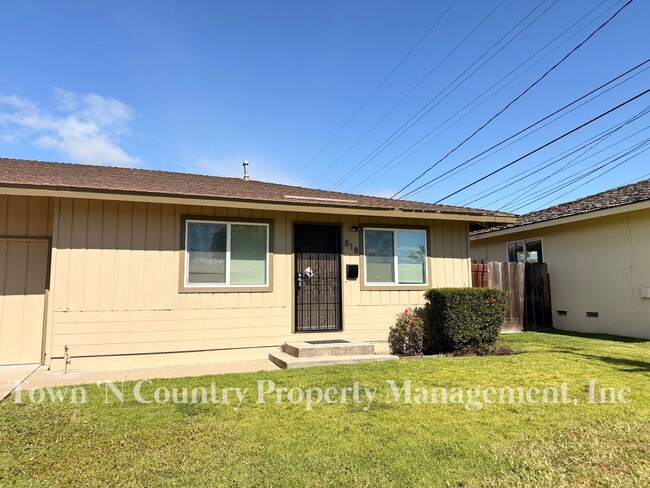 818-820 University Ave in Salinas, CA - Building Photo - Building Photo