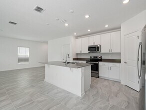 571 Jett Ln in Davenport, FL - Building Photo - Building Photo