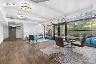 337 W 95th St in New York, NY - Building Photo - Building Photo
